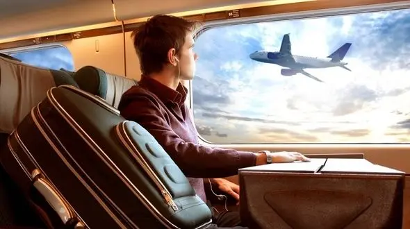 10 ترفند طلایی برای سفرهای طولانی مدت با هواپیما