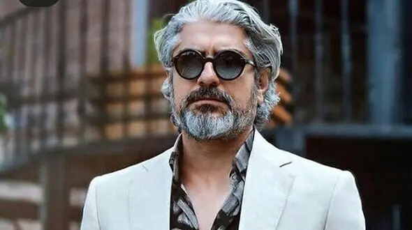 رونمایی از سلفی باحال پشت صحنه‌ای؛ مهدی پاکدل سر سفره عقد نشست+عکس