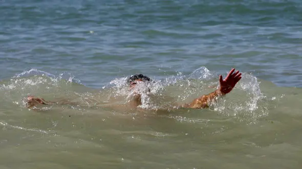 درگیری 4 جوان با ناجیان غریق در ساحل بابلسر / هر 4 نفر در دریا غرق شدند