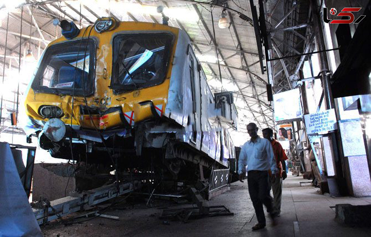  60 کشته در حادثه خروج قطار از ریل در هند + فیلم و عکس