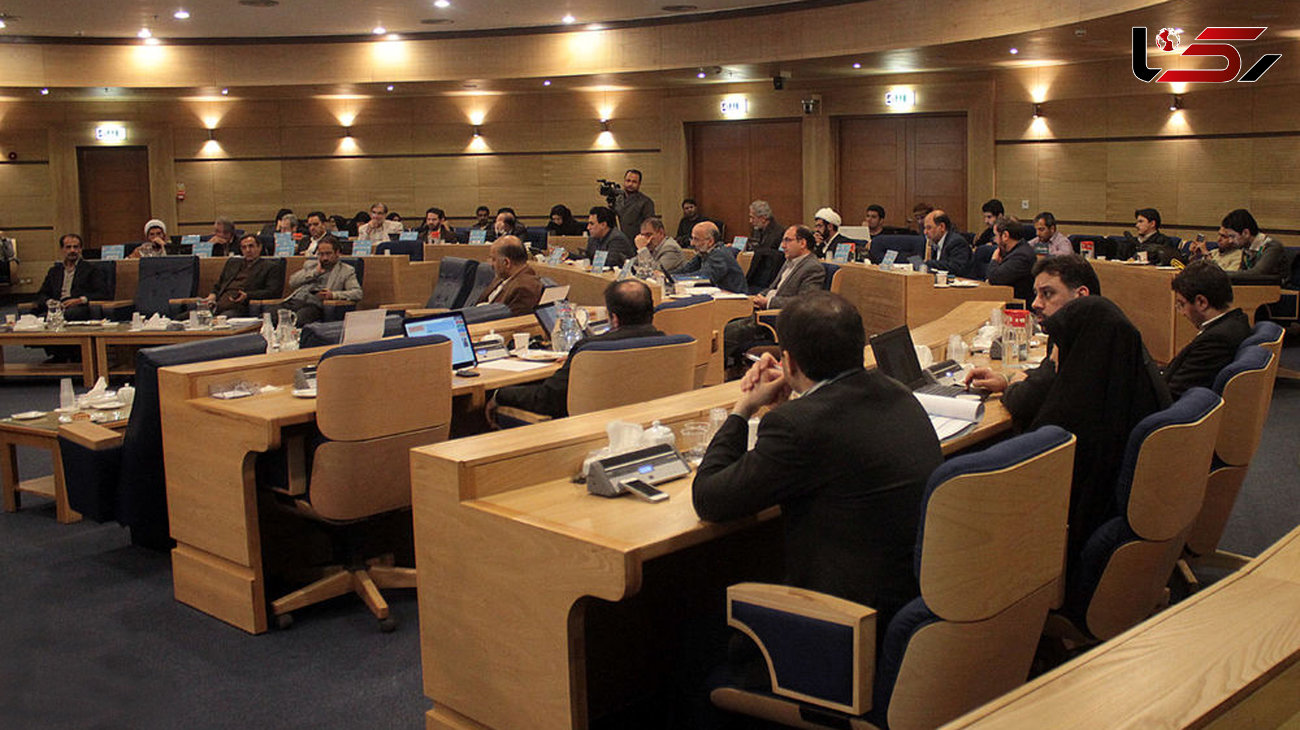 برگزاری جلسه علنی شورای شهر تهران با غیبت 19 عضو