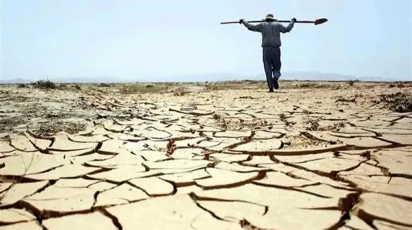 آژیر قرمز اقتصاد تهران به صدا درآمد / بحران یا فرصت؟