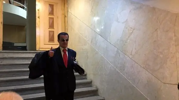 فیلم سخنرانی عجیب داوطلب شرکت در انتخابات ریاست جمهوری 96 / زبان این داوطلب مشخص نیست! + فیلم و عکس 