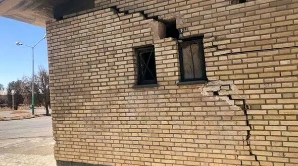 فرونشست 42 مدرسه را در اصفهان از چرخه آموزش خارج کرد 