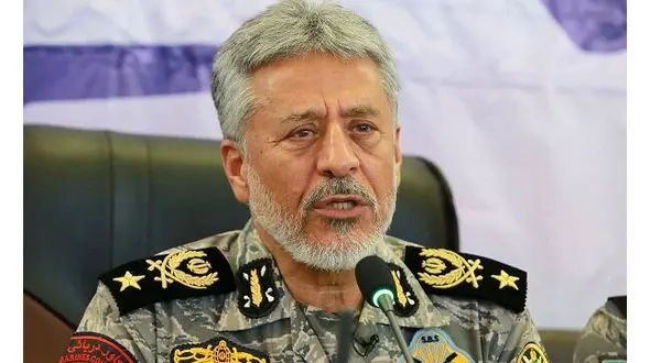 دریادار سیاری: اسکورت ۱۰ هزار کشتی؛ رکورد نیروی دریایی ایران در جنگ/ بیش از ۱۵۰۰ موشک به سمت آنها شلیک شد