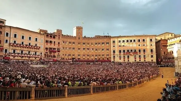 خاطرات فستیوال سن پائول و متفاوت‌ترین سفرتان به اروپا