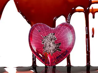 فیلم / عشق مدیر سرشناس به خانم منشی و سرقت دردسرساز ماشین لوکس به قصد ازدواج / پرونده ای به روایت قاضی محمد خاکی