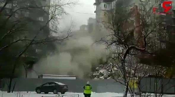 لحظه تخریب ساختمانی که باعث مرگ 39 نفر شده بود+فیلم