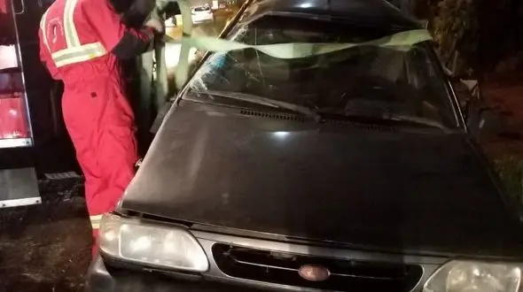 5 عکس دلخراش از تصادف هولناک پراید و پژو پرشیا درجاده قدیم رشت 