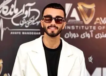 دانلود  آهنگ جدید مهراد جم «شیک و پیک»/تو رو دیده رد داده قلبم نباشی میمیرم حتماآخه یه جایی از قلبمو زدی که نزده بود هیشکی قبلا + متن آهنگ