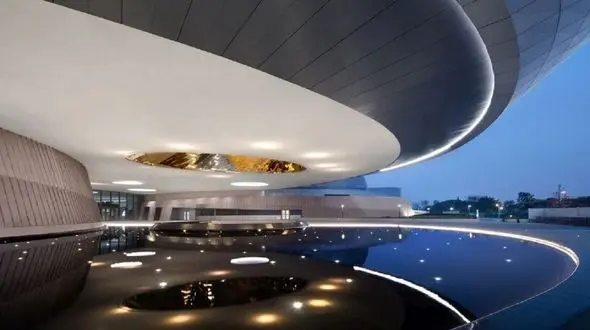 افتتاح بزرگترین موزه نجوم جهان در شانگهای + فیلم