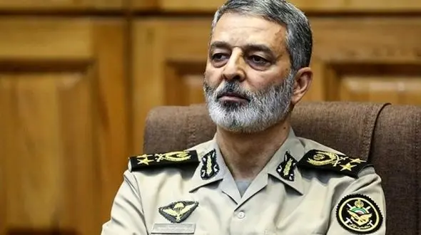 پیام فرمانده کل ارتش به فرمانده کل سپاه پاسداران درپی حادثه تروریستی زاهدان