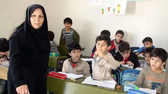  بازنشستگی 30 هزار  فرهنگی در شهریور ماه / آیا بازنشسته ها می توانند ادامه کار دهند؟