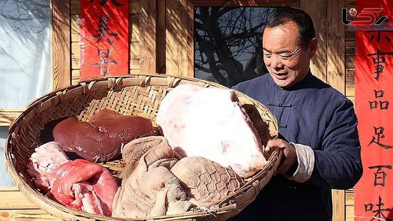 فیلم/ غذای روستایی در چین؛ پخت یک غذای خلاقانه با گوشت، سیرابی و جگر 