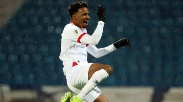 صحنه جنجالی پنالتی موعود؛ سوتی که آسیا را تکان داد! + فیلم