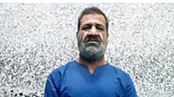 مدیرعامل قلابی راننده‌های تاکسی را فریب می‌داد + عکس / او را می شناسید