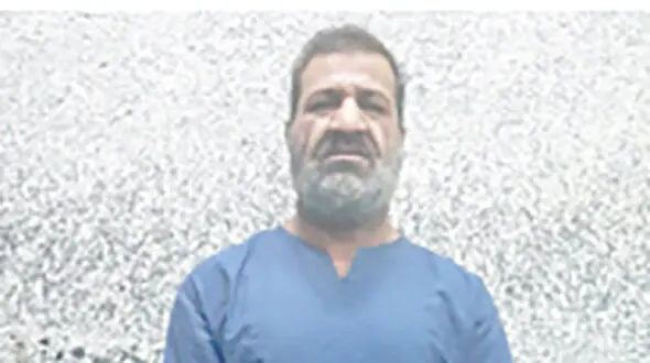 مدیرعامل قلابی راننده‌های تاکسی را فریب می‌داد + عکس / او را می شناسید
