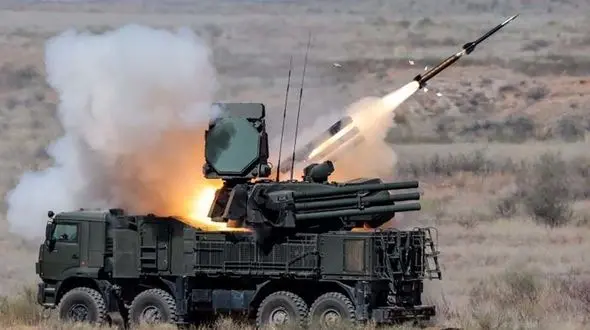 فیلم آبروریزی ارتش روسیه /  بازگشت موشک و انهدام لانچر روسی !