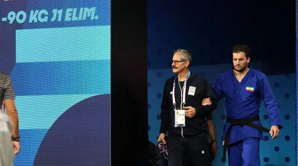 شکست غلامی در یک چهارم