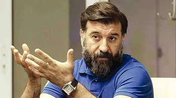 کرونای ریه علی انصاریان بدتر از مهرداد میناوند است / جزئیات از زبان پزشک