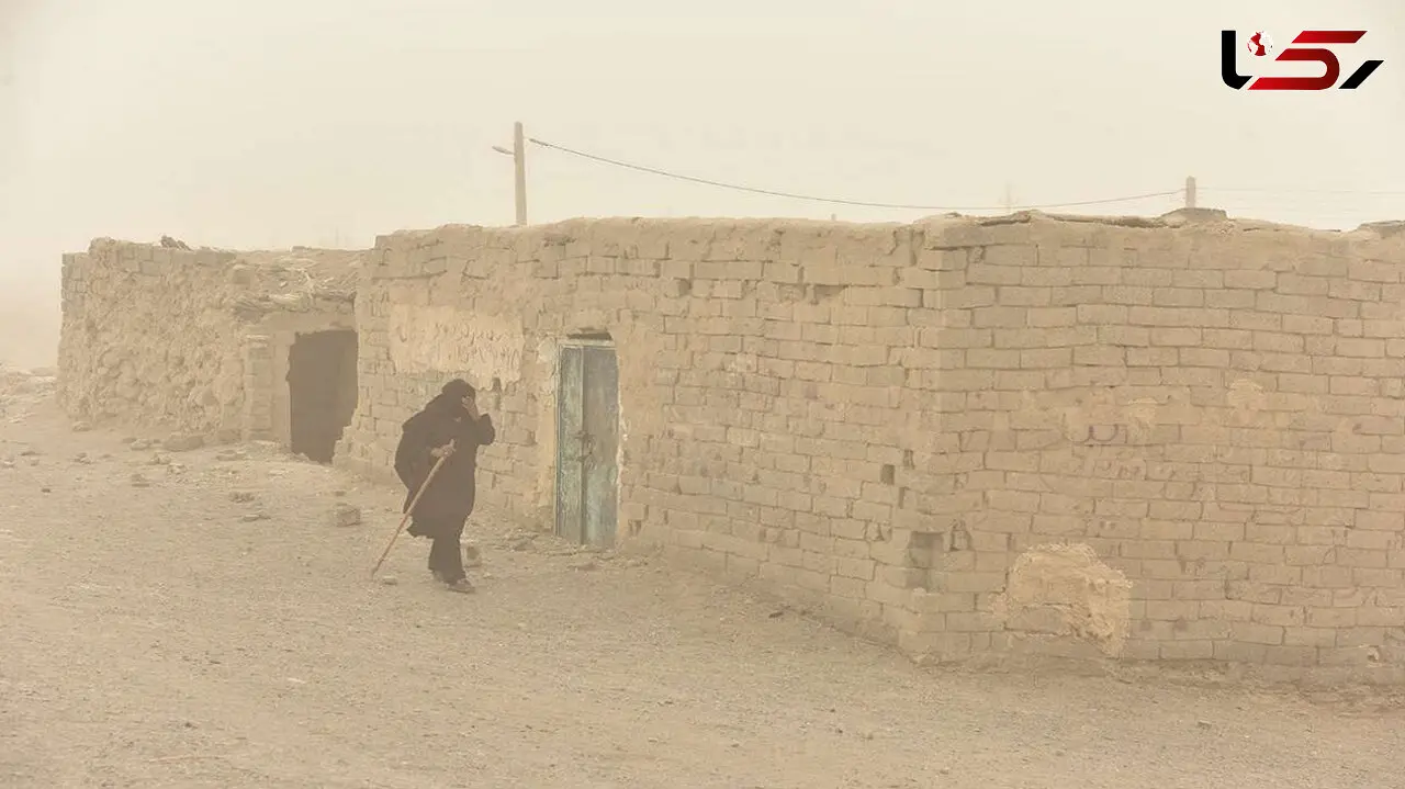 طوفان ۷۰۹ زن و مرد و بچه را در سیستان راهی بیمارستان کرد 