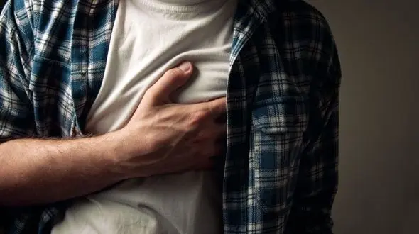 7 دلیل حمله قلبی در جوانی