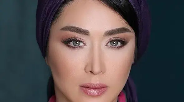 حضور سارا منجزی پور همسر خواننده خوب کشورمان در جشن فارغ التحصیلی خواهرش