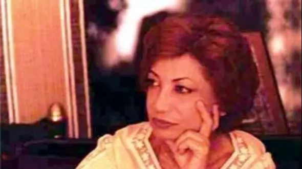 عکس سفر در زمان / «اشرف، دختر رضاخان» در بین همکلاسی‌های مدرسۀ ابتدایی‌اش 