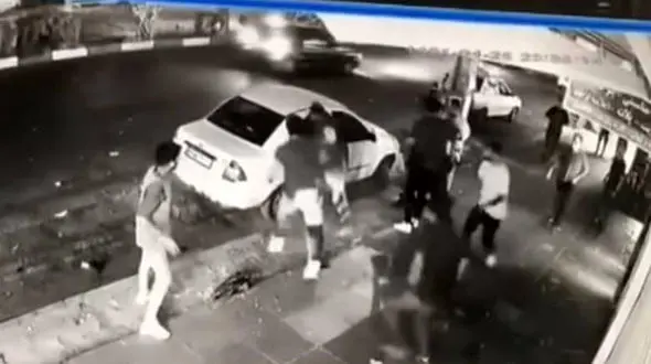 تبرکش های فردیس به روی قهرمان بوکس ایران بازداشت شدند ! + عکس لحظه حادثه