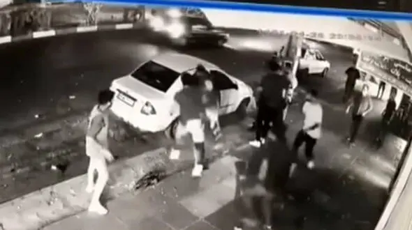 تبرکش های فردیس به روی قهرمان بوکس ایران بازداشت شدند ! + عکس لحظه حادثه