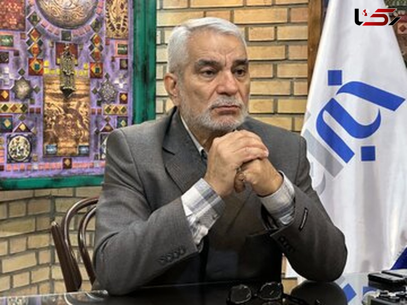 آقایان پزشکیان و عارف؛ یک قلم قرمز دور اینکه فرزندانتان را در دولت دخالت دهید بکشید!