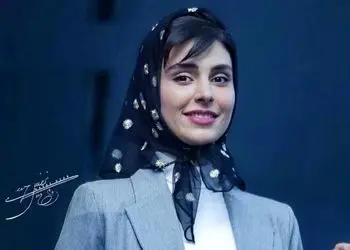 لاله مرزبان بازیگر سریال آنام: ﻣﺎﺩﺭ ﻣﻦ ﺑﺪﺗﺮﯾﻦ ﻣﺎﺩﺭ ﺩﻧﯿﺎﺳﺖ.... ﺑﺴﯿﺎﺭ ﺍﺯ ﻣﻦ ﺯﯾﺒﺎﺗﺮ ﺑﻮﺩﻩ! .... ﻫﻤﯿﺸﻪ ﺑﻮﯼ ﺧﻮﺏ ﻣﯿﺪﻫﺪ...ﺑﻪ ﻧﻈﺮﻡ ﺍﻭ ﺍﺻﻼ ﻣﻦ ﺭﺍ ﺩﻭﺳﺖ ﻧﺪﺍﺷﺘﻪ ﺑﺎﺷﺪ...