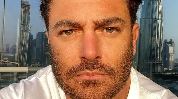 رضا گلزار: حتی اگر برای مردم دراز بکشید تا از رویتان رد شوند باز بسیاری از آنان شاکی خواهند چون...+عکس