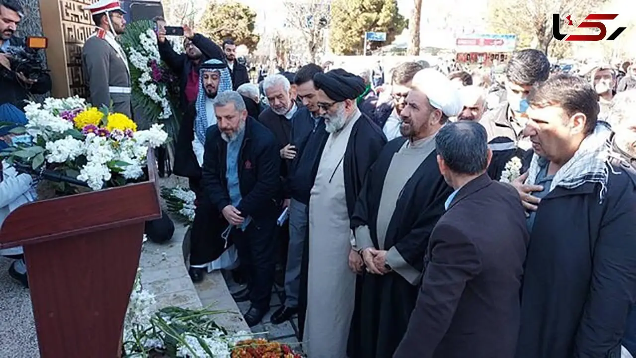 گلباران جایگاه جلوس امام راحل در بهشت زهرا (س)
