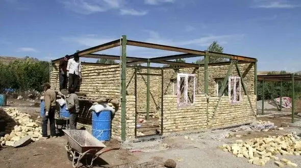 وام ۵۰۰ میلیونی ساخت مسکن روستایی / واگذاری ۲۳۰ هزار قطعه زمین در ۱۴۱۲ روستا آغاز شد