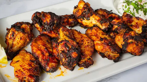 بال و کتف تنوری؛ طعمی داغ و دلنشین + فیلم