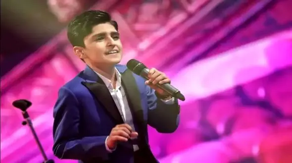 آواز باشکوه،؛ داورا اومدن علی طولابی رو چالش بکشن یه آهنگ سخت خواستن جوری خوند قفل شدن