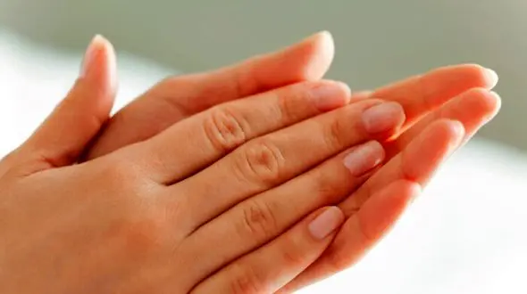 راه‌های موثر برای جلوگیری از خشکی و پوسته پوسته شدن پوست