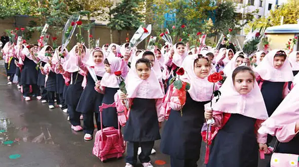 منتشر شد / نماهنگ "مدرسه ها باز شده" به مناسبت آغاز سال تحصیلی + فیلم 