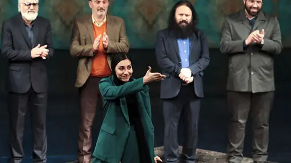 لباس های عجیب  و بدحجابی های بازیگران در جشنواره فجر ! / بازیگرانی که نمی شناسیدشان !