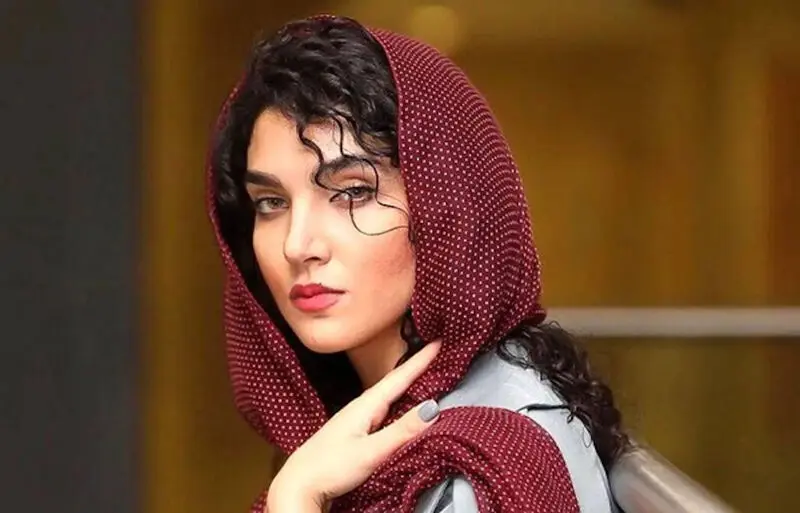 سارا رسول زاده