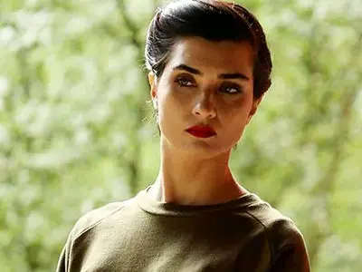 عکس ها / نگاهی به چیدمان مجلل و افسانه ای خانه خانم بازیگری که شوهرش به خاطر زیبایی اش طلاقش داد! 