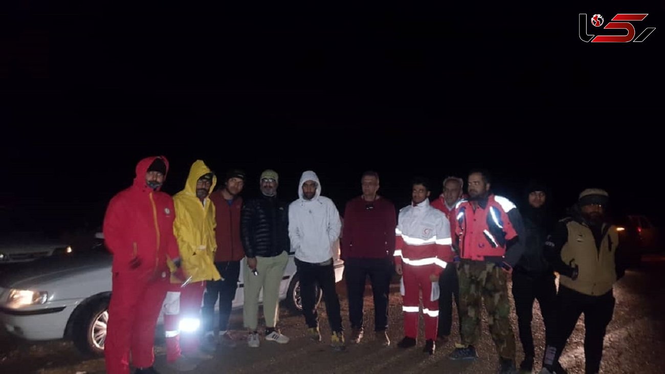 4 ساعت عملیات نفسگیر برای نجات ۹ کوهنورد گمشده/ نجات در یک قدمی یخ زدگی