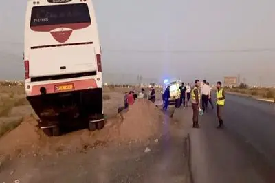 واژگونی اتوبوس کرمانشاه بیستون 25 مصدوم برجای گذاشت