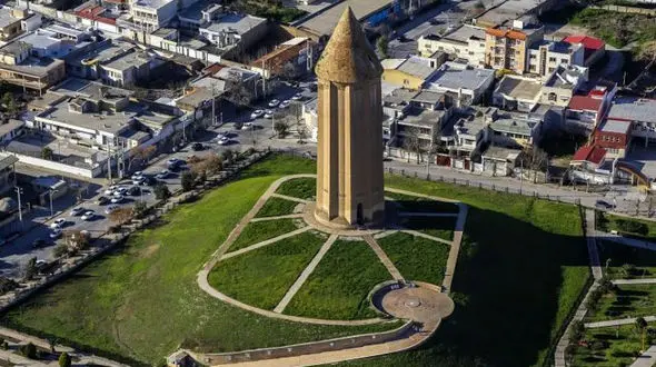  فرش سبز طبیعت گنبد کاووس در انتظار مسافران نوروزی