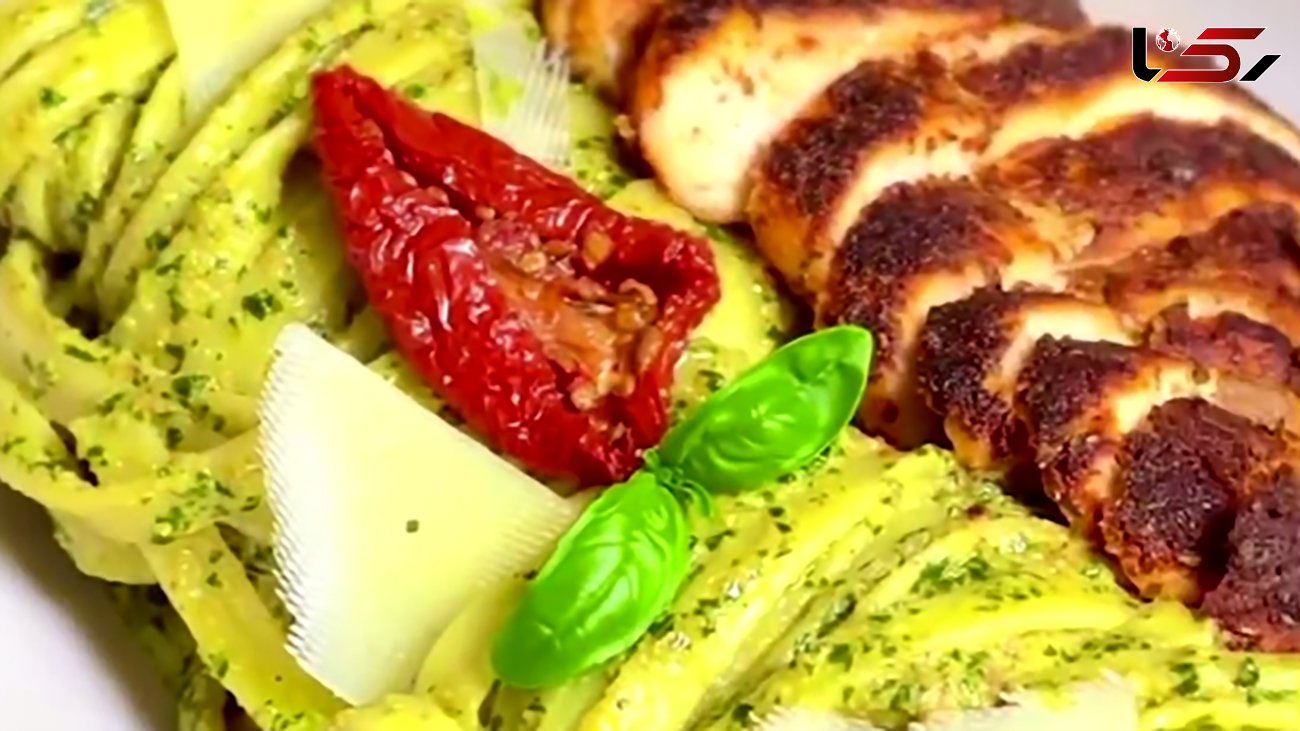 طرز تهیه پاستا با سس پستو همراه با سینه مرغ + فیلم