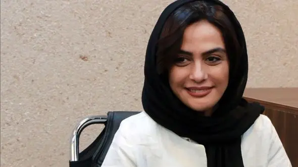 فیلم  خاطره جگرسوز مارال فرجاد از بیماری سرطان مادرش  ! + عکس مادر مرحومش 