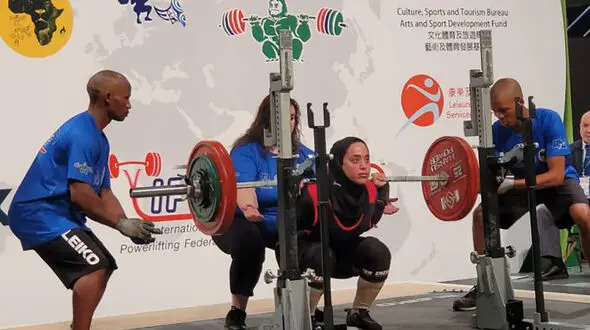 مدال‌هاى تاریخى زنان ایران در مسابقات پاورلیفتینگ/ درخشش در نخستین اعزام برون مرزی + فیلم