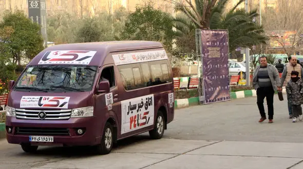 فیلم مراسم رونمایی از خودروی سیار خبر رکنا در نمایشگاه رسانه + عکس