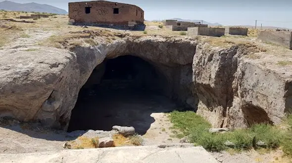 دختر روستای ورجوی مراغه با هدیه 46 سکه معروف ترین عروس ایران شد ! + عکس 